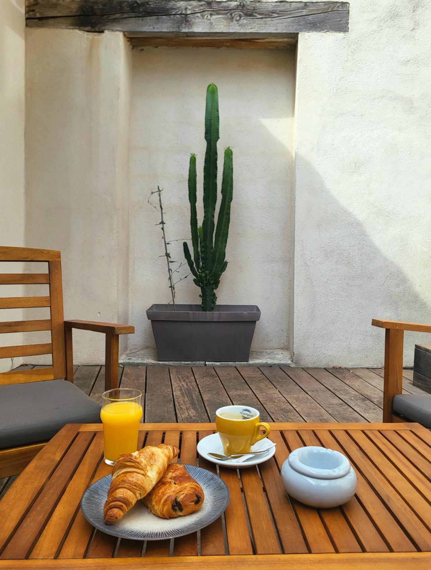 Maison D'Hotes Les Varietes Saint-Rémy-de-Provence Dış mekan fotoğraf